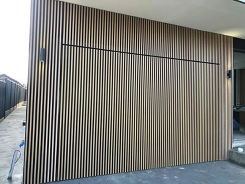Aluminum Line Garage door